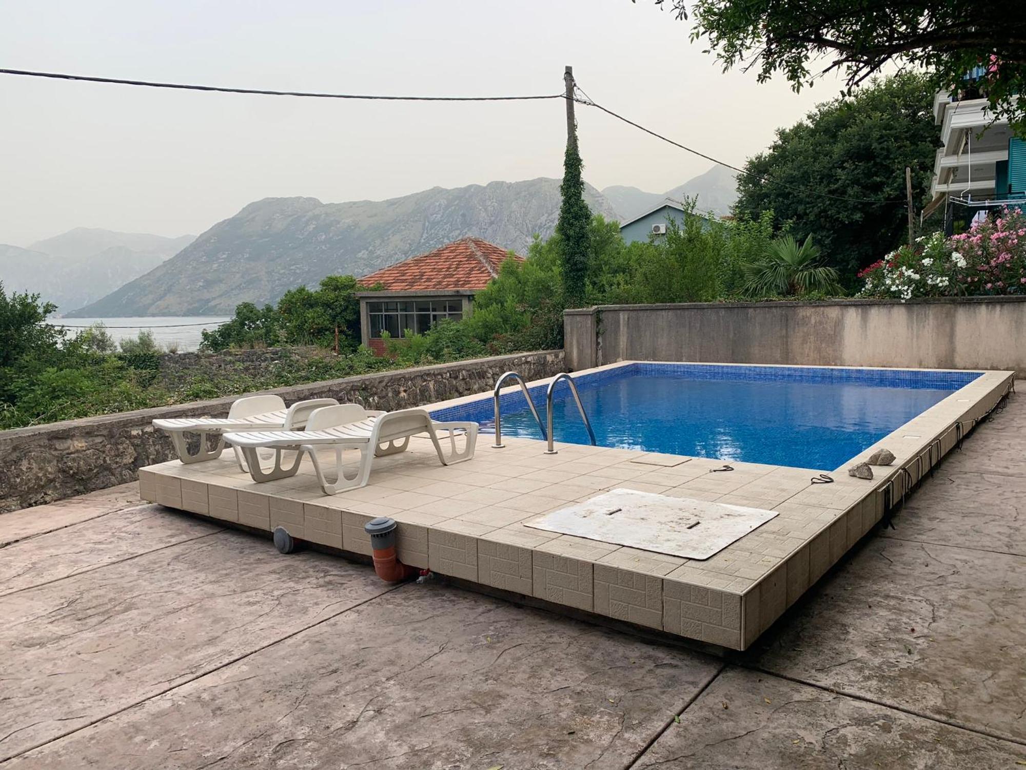Apartment With Swimmingpool, Seaview And Large Terrace, 1St Floor, Min 2 Persons Dobrota Esterno foto